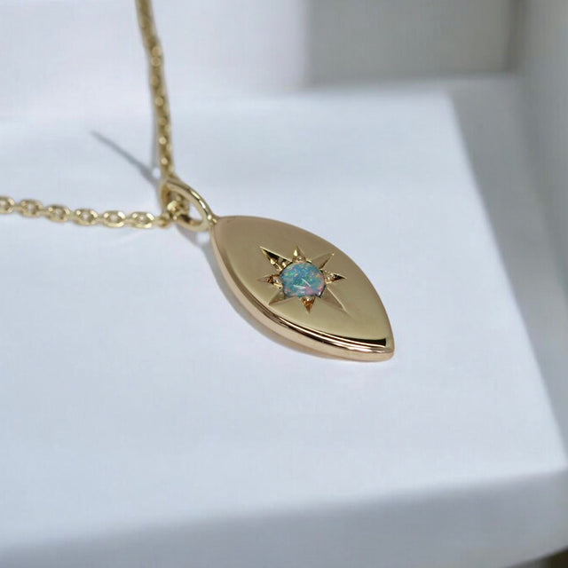 The Tiarii Pendant