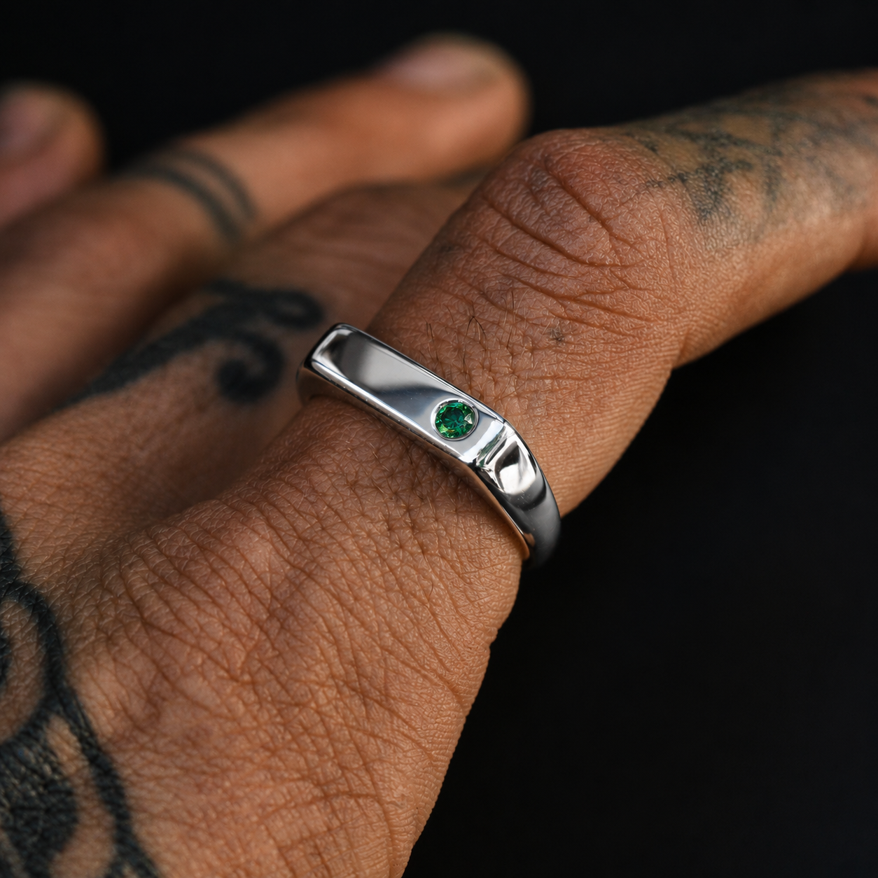 Loka Emerald