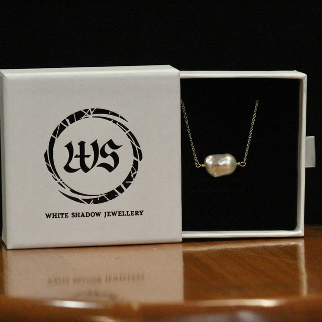 Tani Choker